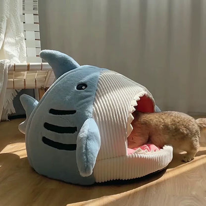 Shark-Shaped Cat Cave Bed Comfortable Kennel Kitten Bed Semi-Closed Hideout House for Cats Small Dogs